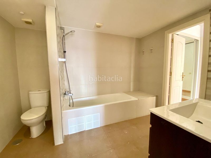 Foto b2bf9c15-acdf-4c46-b53f-20b835b7bc31. Apartament amb aparcament piscina a Mijas golf Mijas