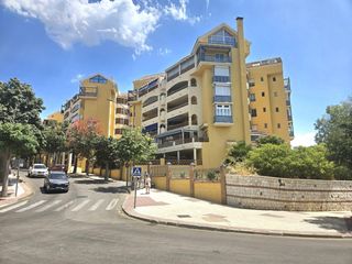 Àtic a Camino camino prado 1. Magnífico ático de 3 dormitorios en parque benalmádena, junto pa
