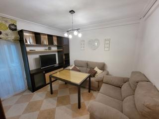 Location Appartement  Calle compositor ramón medina. Ideal para estudiantes!!!