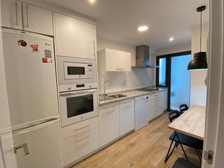 Location Appartement  Plaza félix rodríguez de la fuente. Piso reformado junto a salesianos