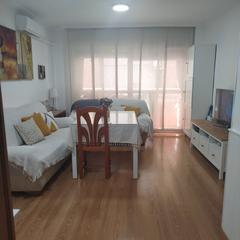 Etagenwohnung  Calle platero repiso. Piso reformado con ascensor en avd. barcelona