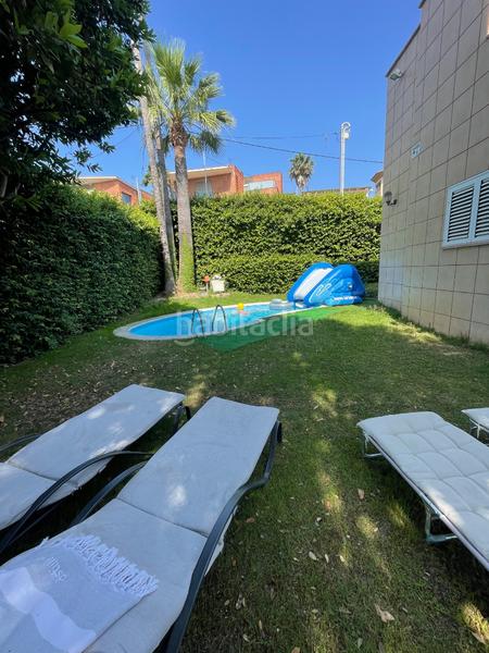 Foto b1f632e7-cb2c-42f2-90c2-d8a18b2a4fe8. Casa lujo en Marianao Sant Boi de Llobregat