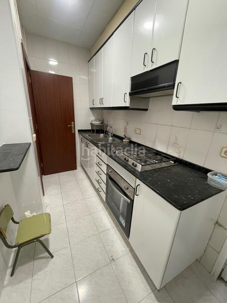 Foto 09f1791e-08e0-4b6c-a339-81876e88f96d. Alquiler piso en Sants-Badal Barcelona