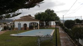 Xalet a Arcos de la Frontera. Se vende de dos chalet en una misma parcela en el santiscal
