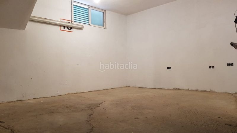 Foto 4a671446-6306-451b-b6bf-27046abcb3ba. Aparcament cotxe a Arcos de la Frontera