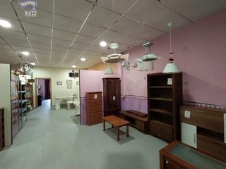 Local commercial à Arcos de la Frontera. Venta de local comercial en jedula