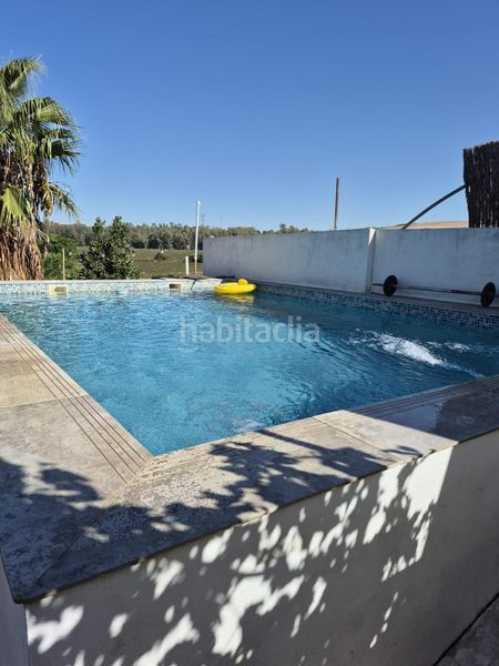Foto 5aff831d-af43-41a0-8250-23432e165573. Casa amb piscina a Arcos de la Frontera