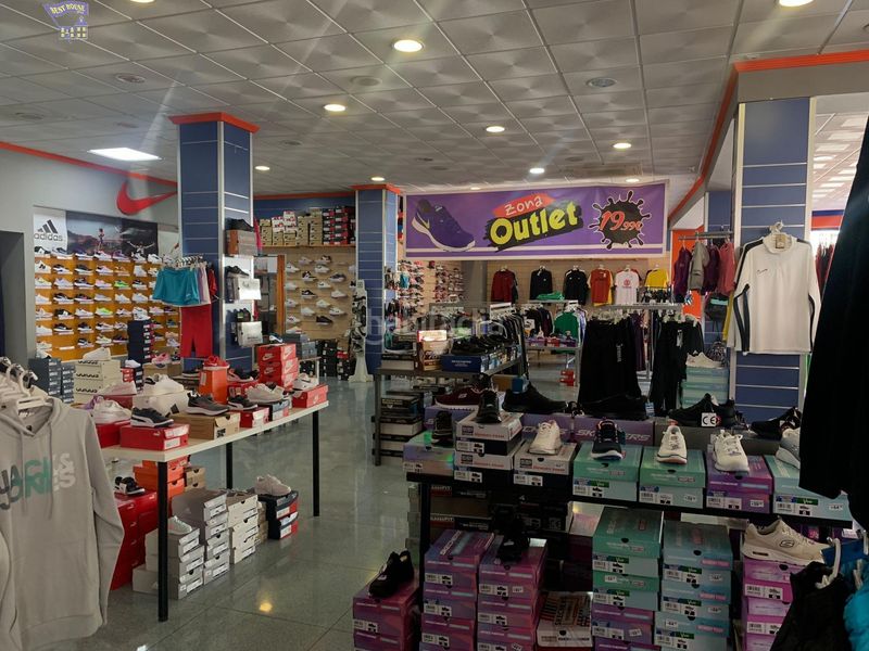 Foto 7f2924a8-331e-4c8d-8b79-c0e6b4738cc2. Local comercial a Arcos de la Frontera