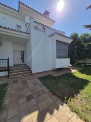 Chalet in Arcos de la Frontera. Alquiler de chalet en el santiscal