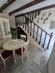 Casa adossada a Arcos de la Frontera. Se vende unifamiliar en jédula