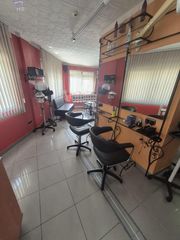 Lloguer Local Comercial a Arcos de la Frontera. Se vende o se alquila local comercial en las canteras