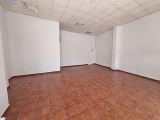 Local Comercial a Arcos de la Frontera. Se vende local comercial en zona fuente del río