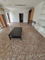 Local Comercial a Arcos de la Frontera. Se vende dos locales en zona cercano a centro