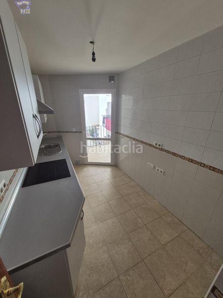 Foto e7e301c6-a0b7-46b7-815a-73121a911f97. Pis amb aparcament a Arcos de la Frontera