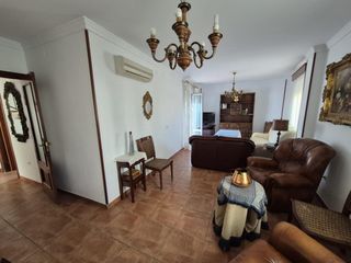 Reihenhaus in Brea de Tajo. Se vende unifamiliar en zona de las canteras