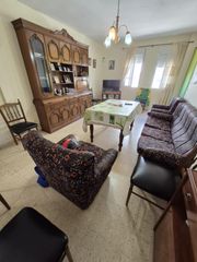 Flat in Arcos de la Frontera. Se vende piso en zona del barrio bajo en arcos de la frontera