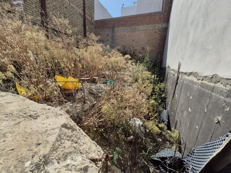 Foto bba43597-41bb-47d8-866a-5e3d15638172. Terreny residencial a Espera