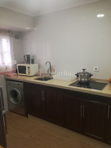 Foto a885162f-05d4-490d-94cc-d017ab912216. Casa amb aparcament a Arcos de la Frontera