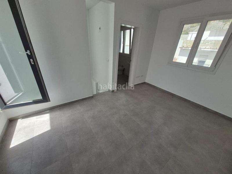 Foto b922e1b5-beee-47b2-aa3d-5a6b5f4f1e85. Casa a Espera