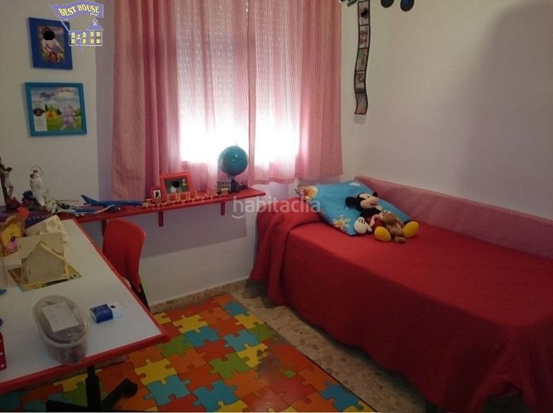 Foto cf1bdf58-6c5e-4784-93fd-0e5c35d96ea3. Casa adossada a Arcos de la Frontera