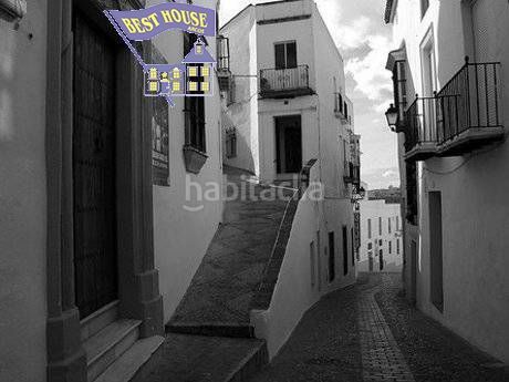 Foto f1f66ca4-d8ad-498c-84d9-1285fc3277d7. Casa adossada a Arcos de la Frontera