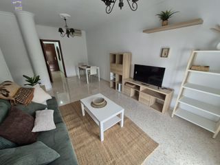 Rent Flat in Arcos de la Frontera. Se alquila piso para profesores en zona cercano a voyvoy en arco