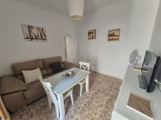 Maison à Arcos de la Frontera. Se vende casa en patio de vecinos en zona barrio bajo