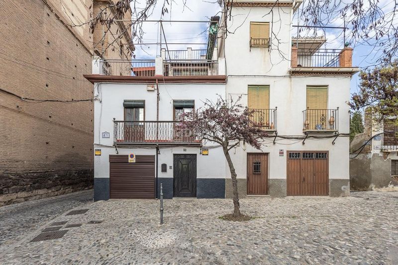 Foto f0705523-1c50-41da-ad1e-3cfd86ed7405. Casa  singular en barrio histórico del albayzín en Granada
