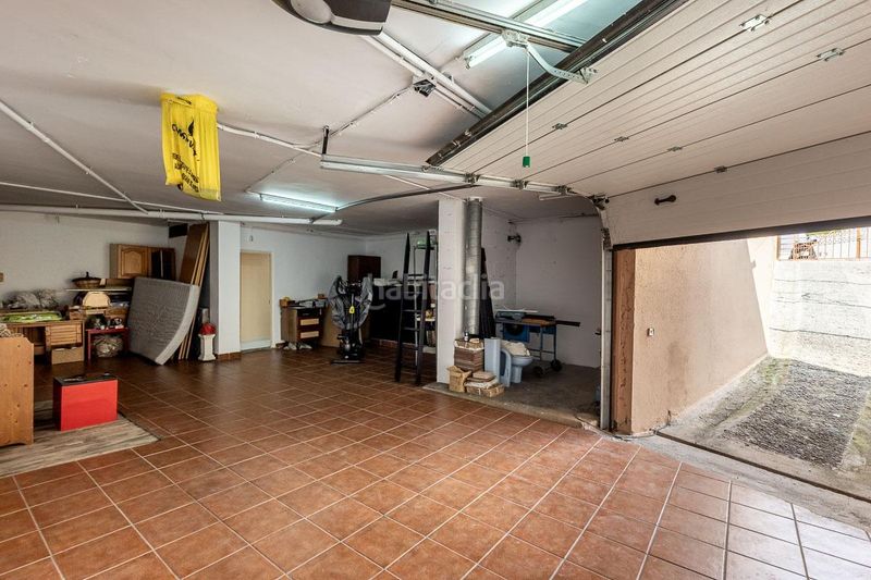 Foto 5f6f0796-27f8-4fb4-b3d9-92d98cb15e53. Casa amb aparcament piscina a Peligros