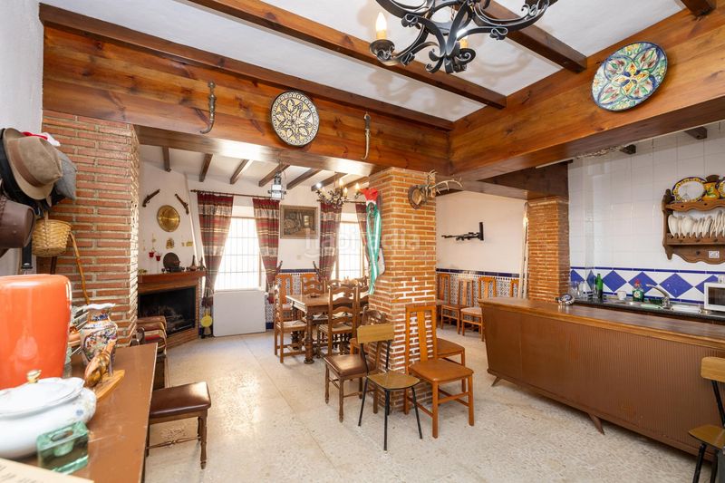 Foto 907a72b6-9775-4262-b32f-c99c5656c6c5. Casa aparellada a Lanjarón