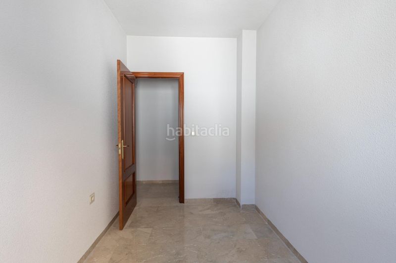 Foto 44f7c2af-73cd-4ec1-ad19-28ec4b776077. Piso magnifico piso con dos plazas de garaje ! en Cenes de la Vega