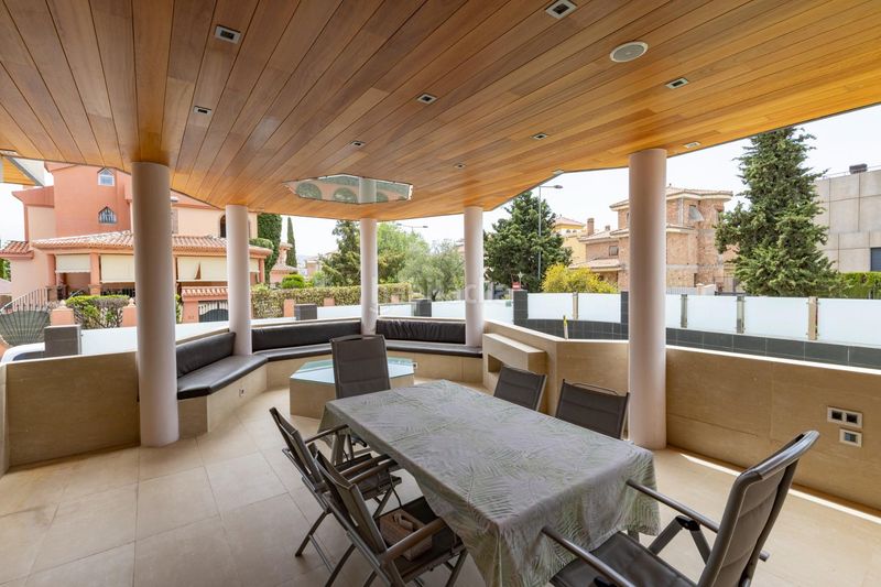 Foto 0dff85dd-c515-4abe-bf77-a3c78397e0e1. Chalet  premium en el carmelo una obra de lujo privada en una de las urbanizaciones más exclusivas de granada en Ogíjares