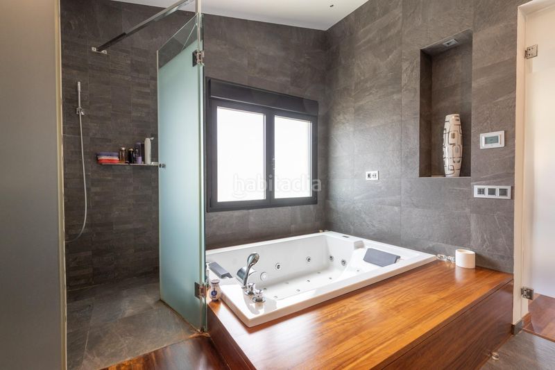 Foto 54906654-adbe-44d5-822d-bc37c0e80fb6. Chalet  premium en el carmelo una obra de lujo privada en una de las urbanizaciones más exclusivas de granada en Ogíjares