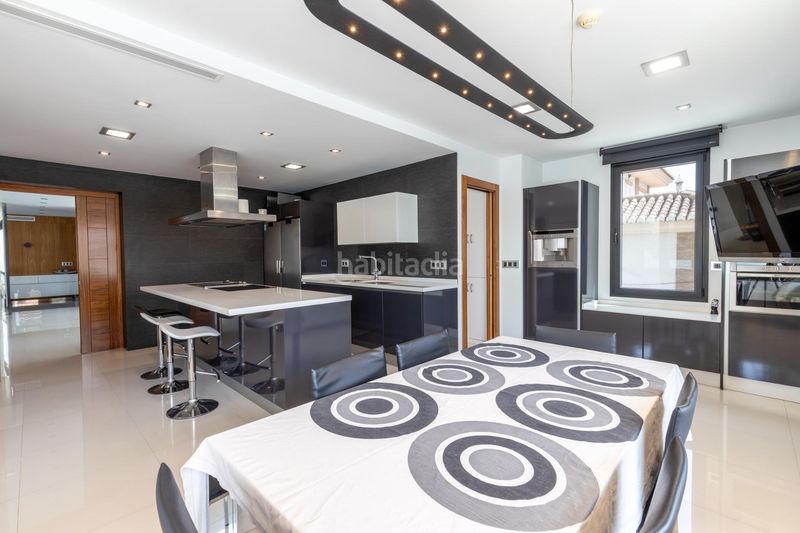 Foto 980ed414-1e22-4917-8dbe-1c6b61beccd7. Chalet  premium en el carmelo una obra de lujo privada en una de las urbanizaciones más exclusivas de granada en Ogíjares