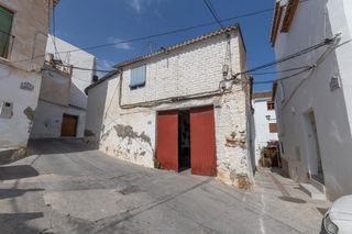 Casa  Calle horno 21. Bonita casa diáfana en el corazón de albuñuelas