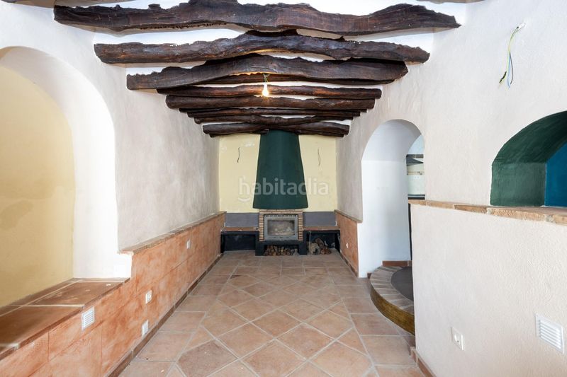 Foto 8000ca5b-8d73-4344-943d-ef32935103a9. Casa adossada a Torvizcón