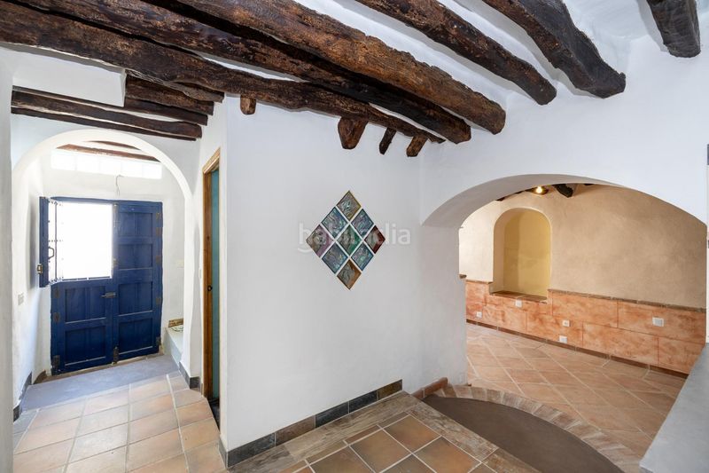 Foto e093fa2d-746e-4fb0-b49f-44c8a1786ae8. Casa adossada a Torvizcón