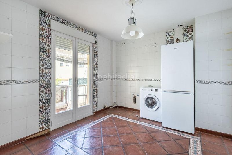 Foto d993e1c6-c04b-4138-98b4-5bc83cf52900. Casa adossada amb aparcament a Huétor Vega