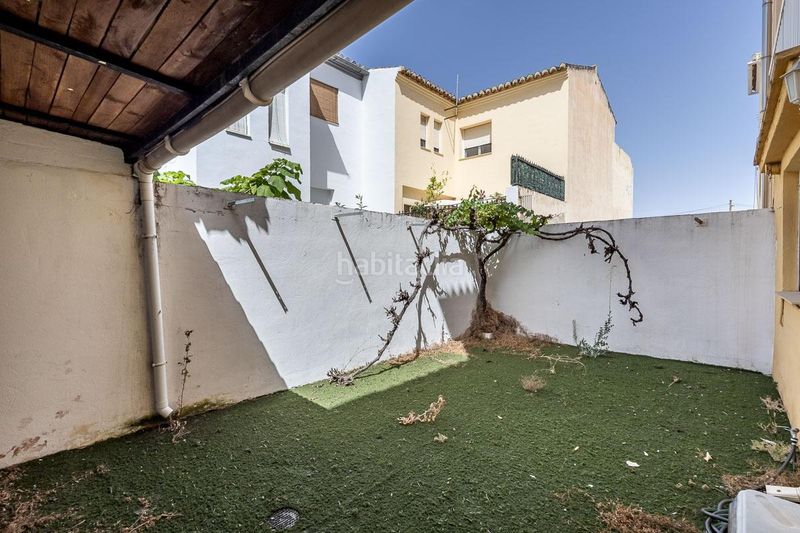 Foto fe6e5d76-3b3c-4931-8690-b68139805163. Casa adossada amb aparcament a Huétor Vega