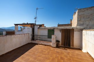 Casa adossada  Calle solana. Casa adosada con terraza y 4 dormitorios en lecrín  valle de lec