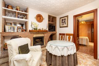 Maison jumelée  Calle solana. Casa adosada con terraza y 4 dormitorios en lecrín  valle de lec