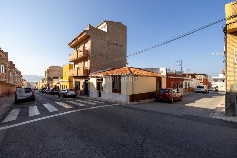 Foto ab73f43b-0049-4609-826c-e22ec8a96056. Casa adosada casa independiente de dos dormitorios en Motril