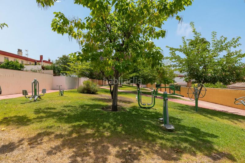 Foto e2223a75-e835-4171-8226-6344762d598b. Casa aparellada amb aparcament piscina a Ogíjares