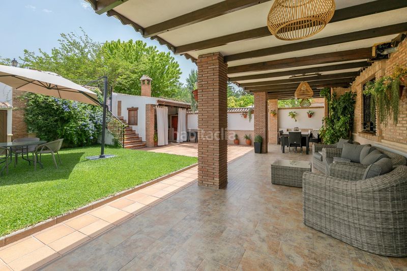 Foto f8a9600c-d713-4239-8ae7-0879968fb22c. Casa aparellada amb aparcament piscina a Ogíjares