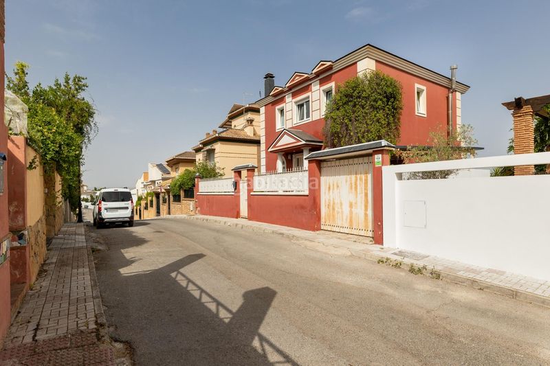 Foto e512e052-56b1-4575-9bfe-f6b8bb594af6. Xalet amb calefacció aparcament piscina a Barrio de la Vega Monachil