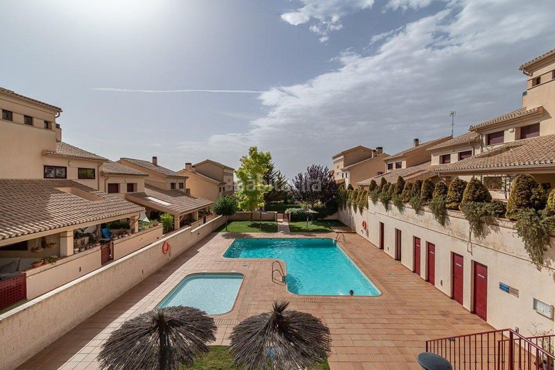 Foto 66be272c-2621-4d35-b375-bdb82e0fc4e4. Casa amb calefacció aparcament piscina a Gójar