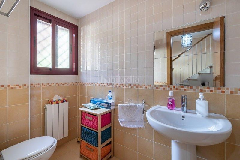 Foto 8deeff44-1f39-43a0-bc8a-52874abe51af. Casa amb calefacció aparcament piscina a Gójar