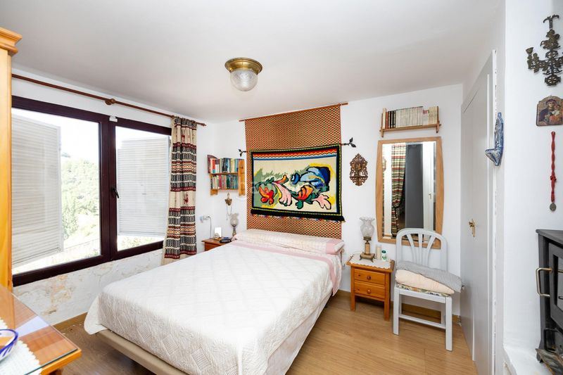 Foto ab04a2ca-075a-4272-9923-9319734b2d4b. Casa amb calefacció a Quéntar