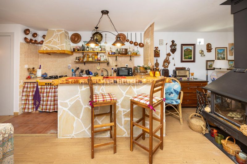 Foto f3043223-a68e-4ea8-8e6c-0dddcf761c67. Casa amb calefacció a Quéntar