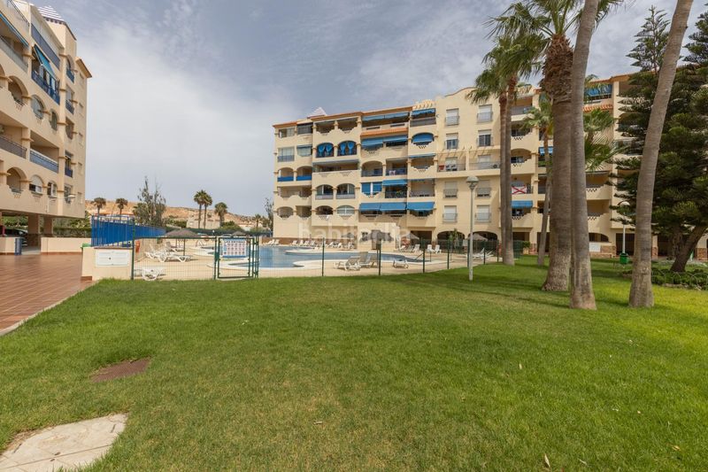 Foto a0763998-5423-41ea-bc51-78967d713ed0. Pis amb aparcament piscina a Almerimar Ejido (El)